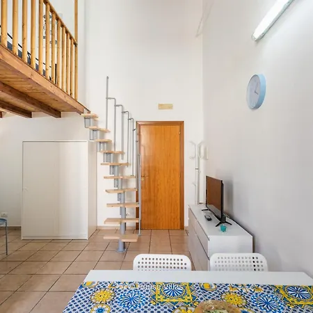 Apartment House & - Iblea