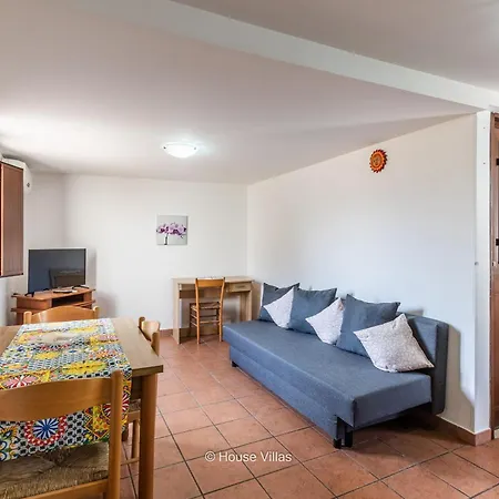House & - Iblea * Avola